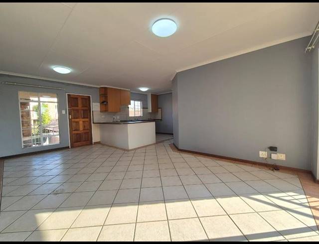 2 BEDROOM TOWNHOUSE FOR SALE IN MORELETAPARK